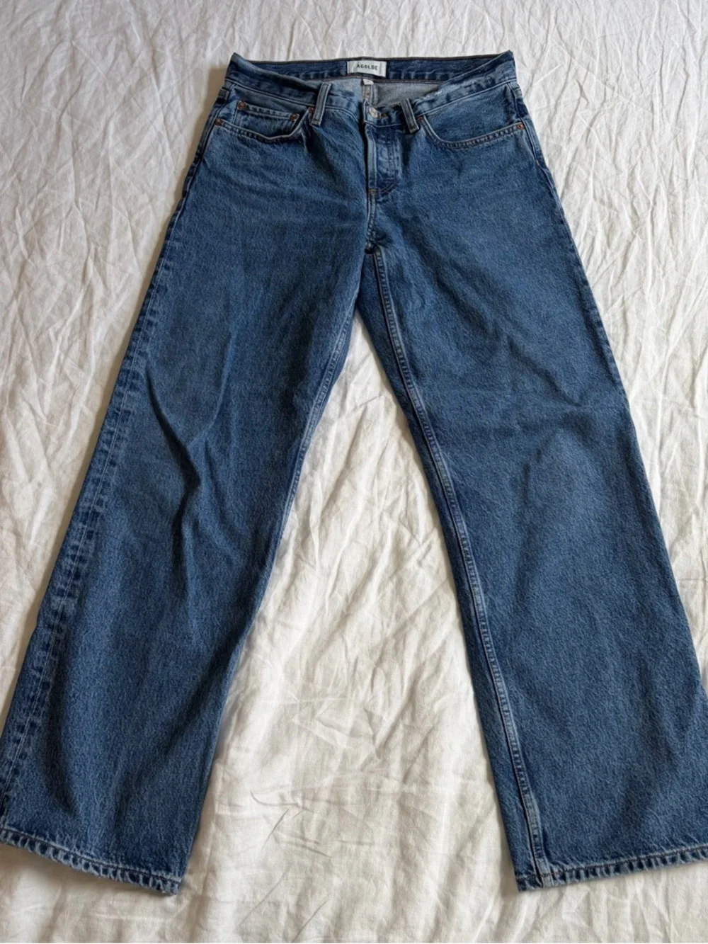 Agolde Low Rise Loose Jeans in Charge - Picture 3 of 9